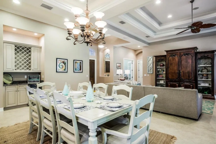 4 Bedrooms Luxury Cottage with pool view