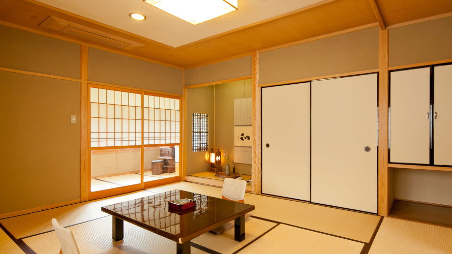 Standard Twin room with view
