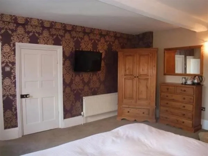 Highcroft House