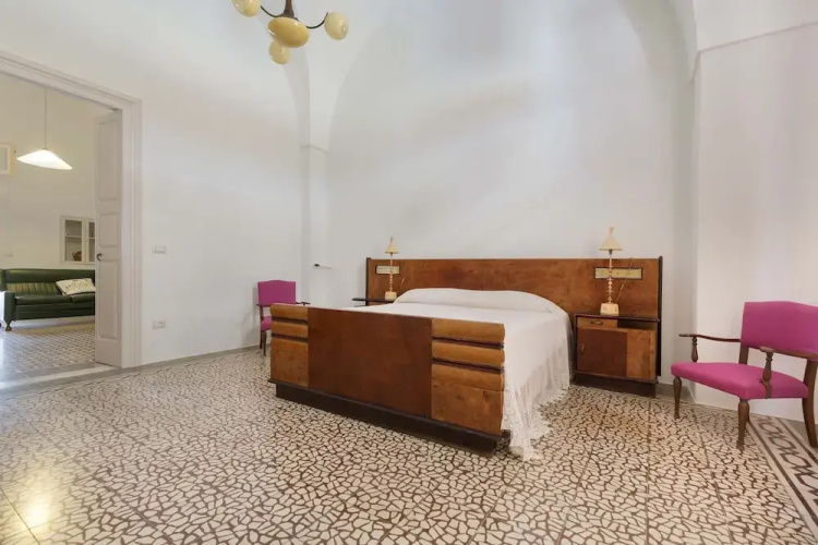 2082 Casa Gegè