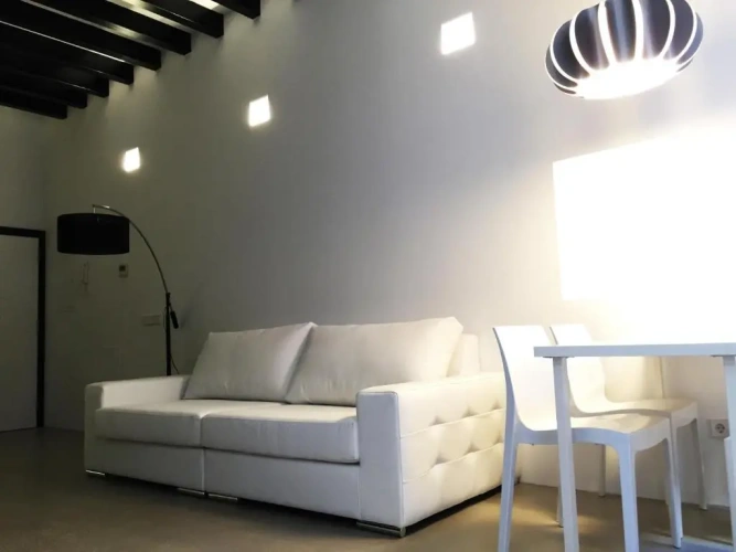 1 Bedroom Apartment with balcony