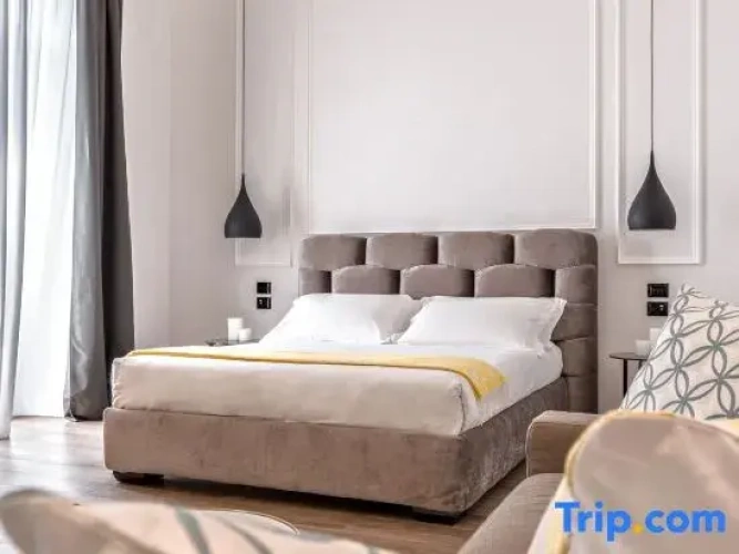 Royal Junior Suite with balcony and with city view