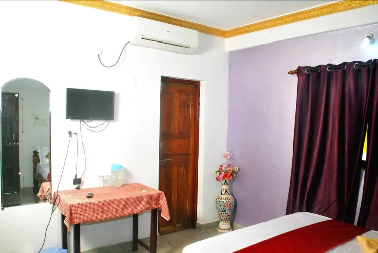 Calangute beach side hotel