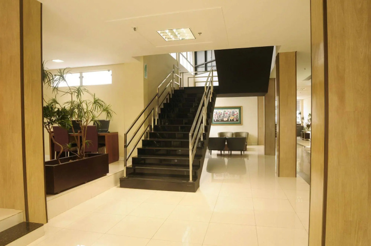 Green Hotel
