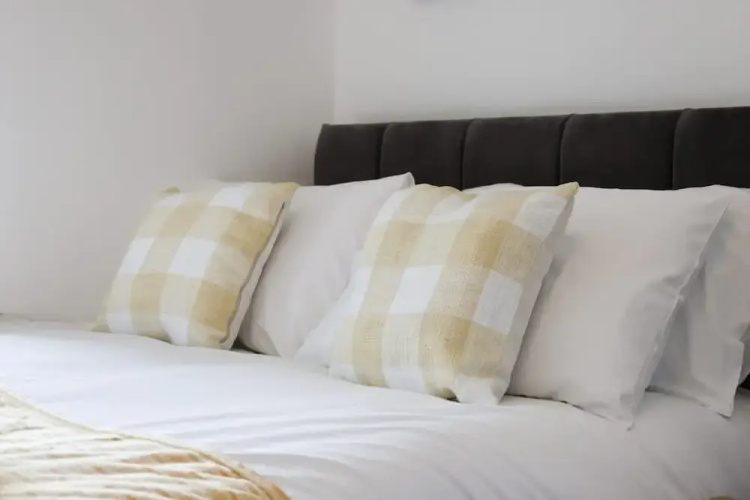 Charming 2 Bed-ensuites Fast Wi-fi