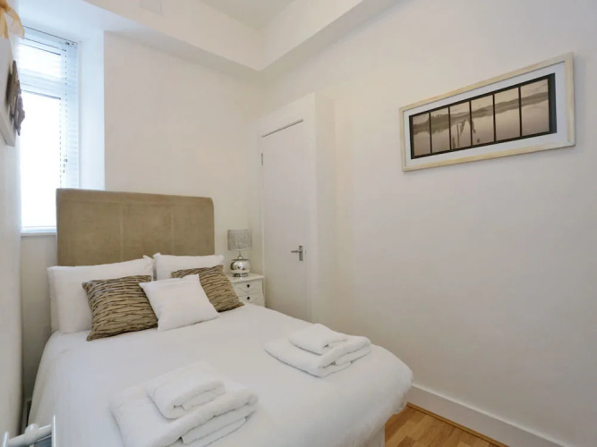 Virtue Apartments - the Grove