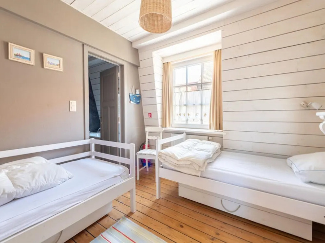 Seaside Charm & Privacy