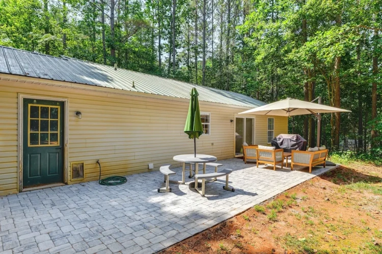 3 Bedrooms Cottage