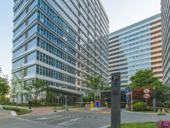 Warmhouse Apartment
