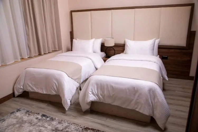 Standard Sextuple room