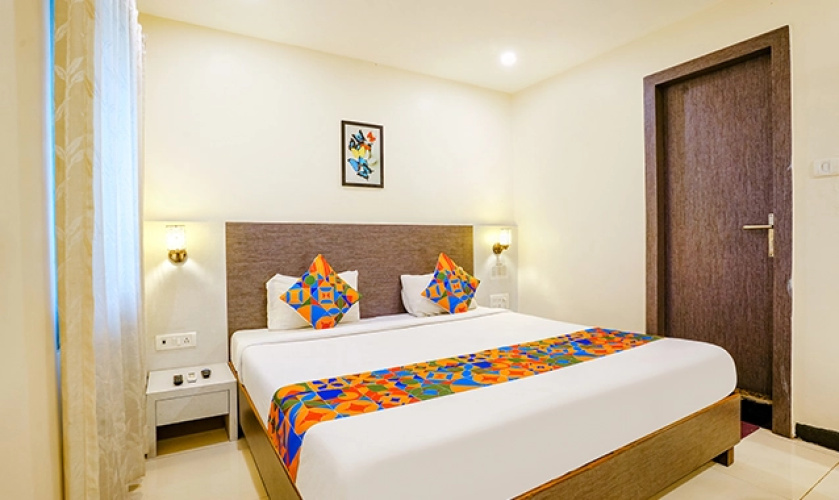 Fabexpress Baramati Stays