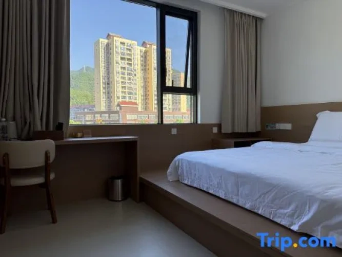 Standard Double room with river view