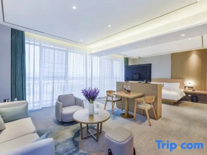 Deluxe Double Suite