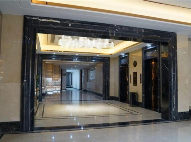 Longhua Ying Hotel