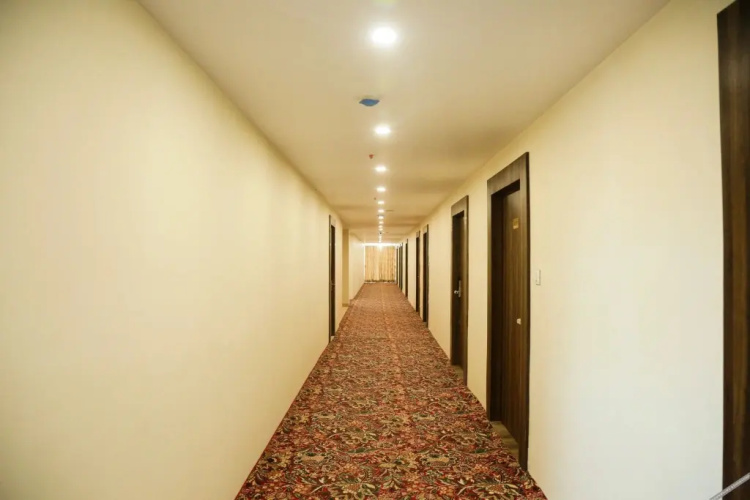 Hotel Raindew