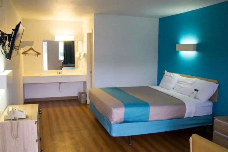 Motel 6 Sikeston MO