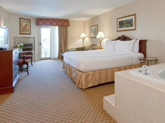 Music Road Resort Hotel and Inn
