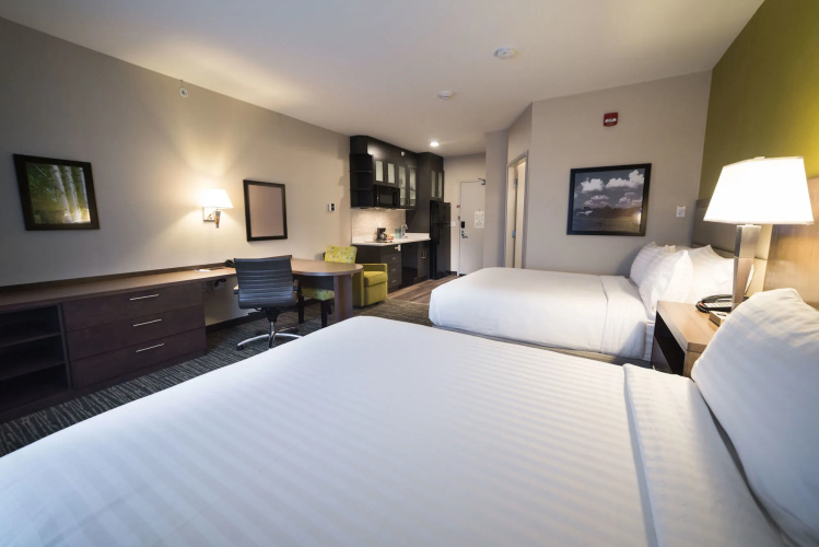 Candlewood Suites West Edmonton - Mall Area by IHG
