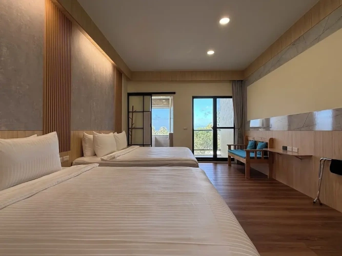 Luxury Quadruple room with ocean view