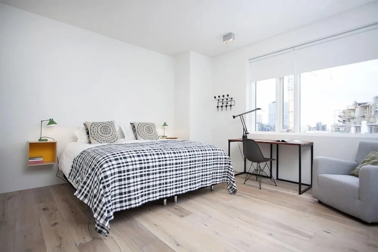4 Bedrooms Luxury Apartment with city view