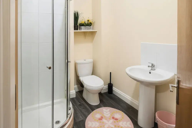 1 Bed - Sleeps 4 - Wolverhampton City Centre