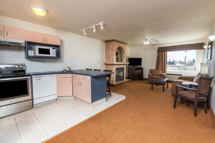 Super 8 By Wyndham Vermilion photo 21