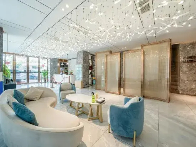 Ou Si Ka lnternational Hotel