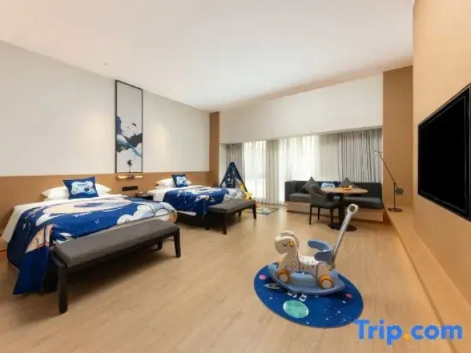 Standard Twin Family room