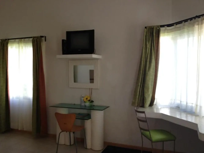 Standard Twin room with view
