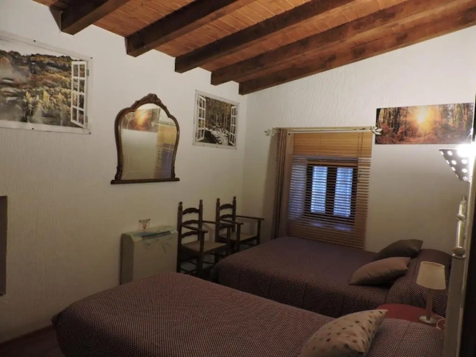 3 Bedrooms Cottage