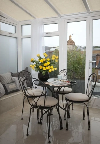 3 Bedrooms Penthouse Suite with balcony
