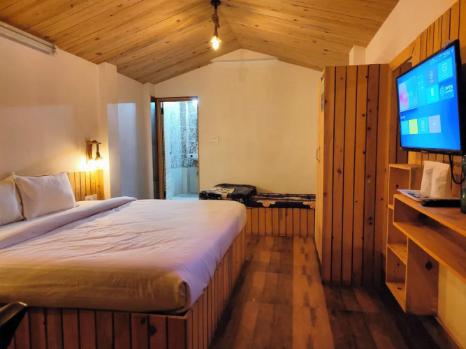 Ashtapad Saamaayik Resort