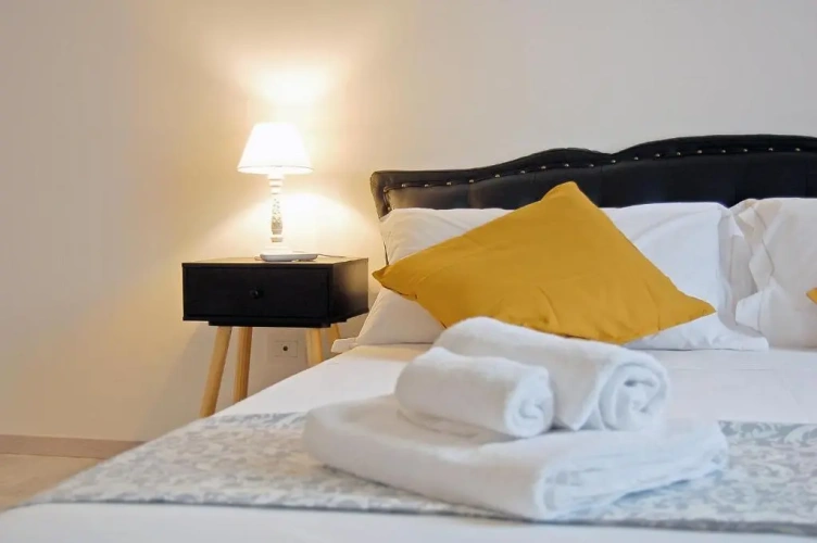 3 Bedrooms Apartment