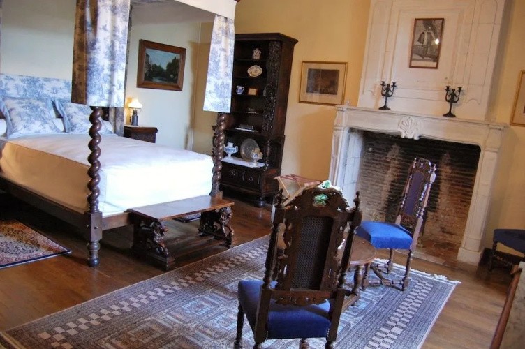 Chateau De Crazannes