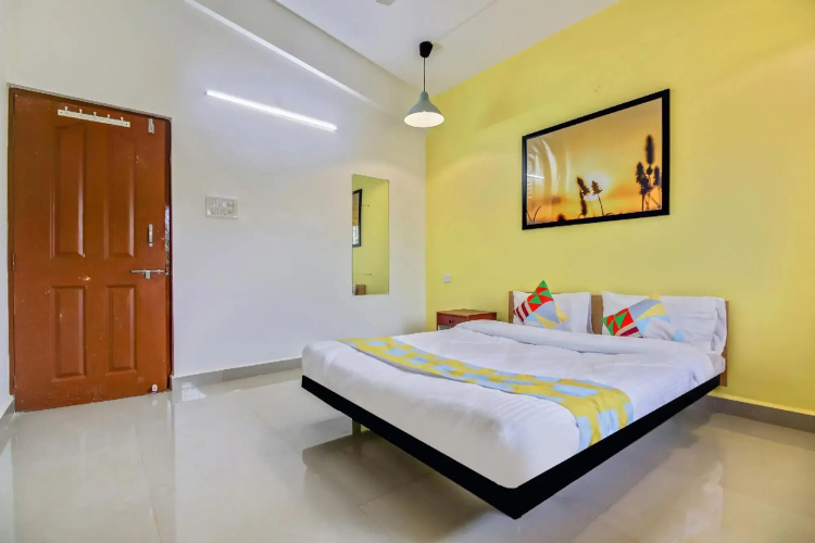 OYO 39964 TwoBHK Spacious Holiday Home