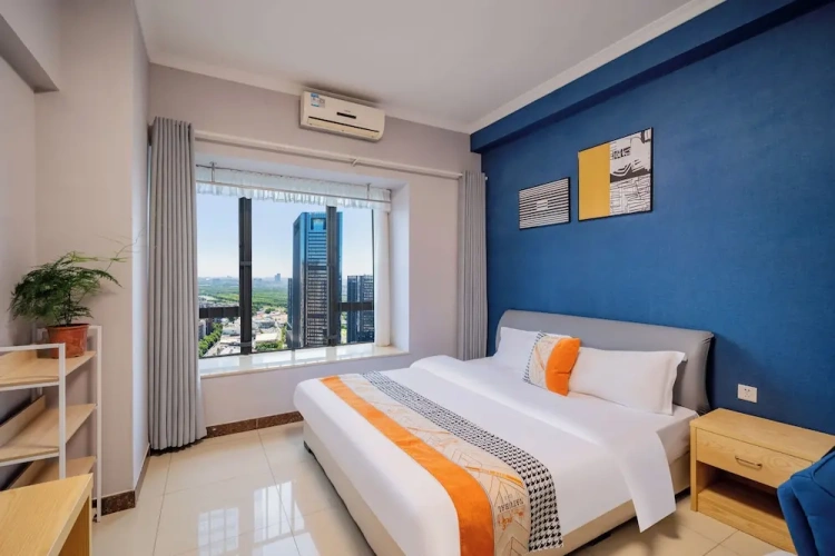 Standard Double room with city view