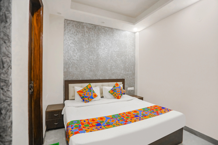 FabHotel Diamond
