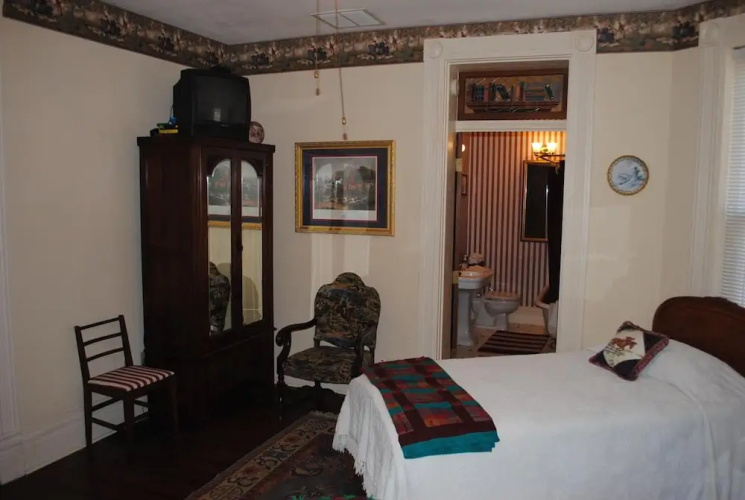 L&N Bed and Breakfast