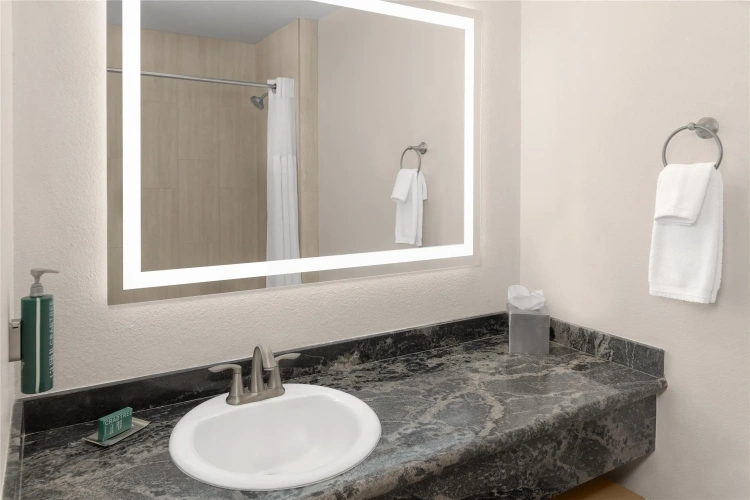 Quadruple Junior Suite