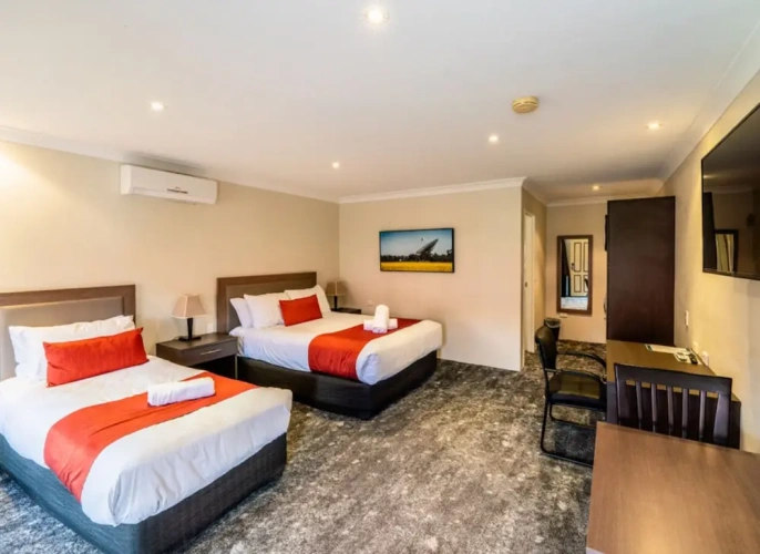 Standard Twin room