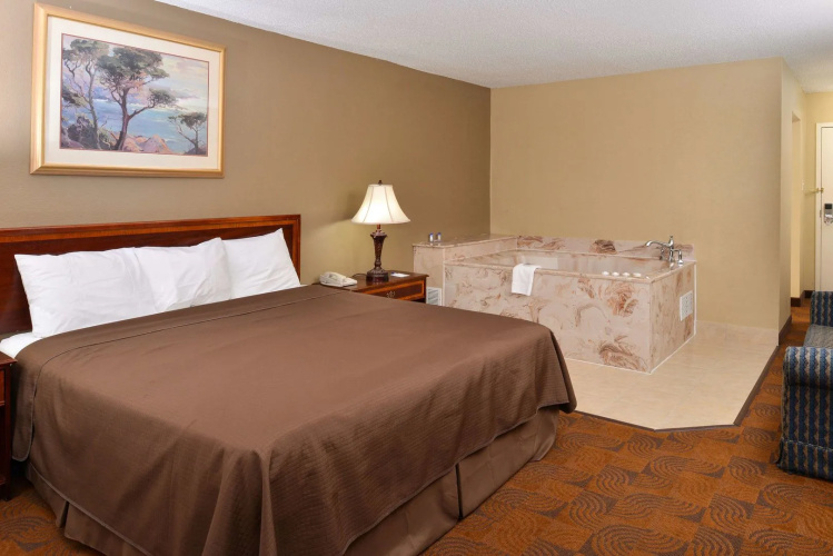 Studio 6 Suites Memphis, TN – East Memphis