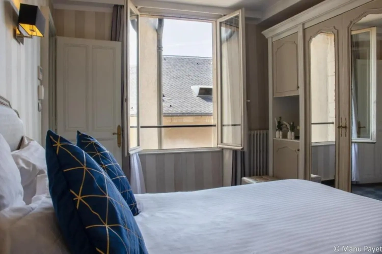 Classic Double room with courtyard view