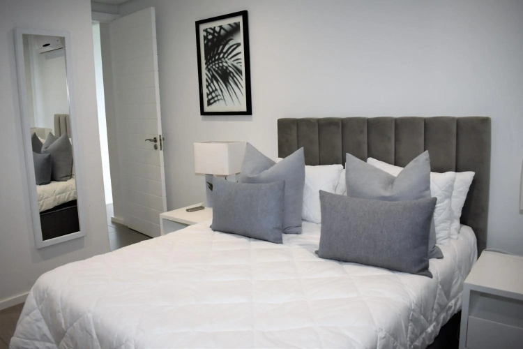 303 Pebble Beach Sibaya