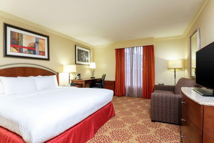 DoubleTree by Hilton Hotel Grand Rapids Airport photo 6