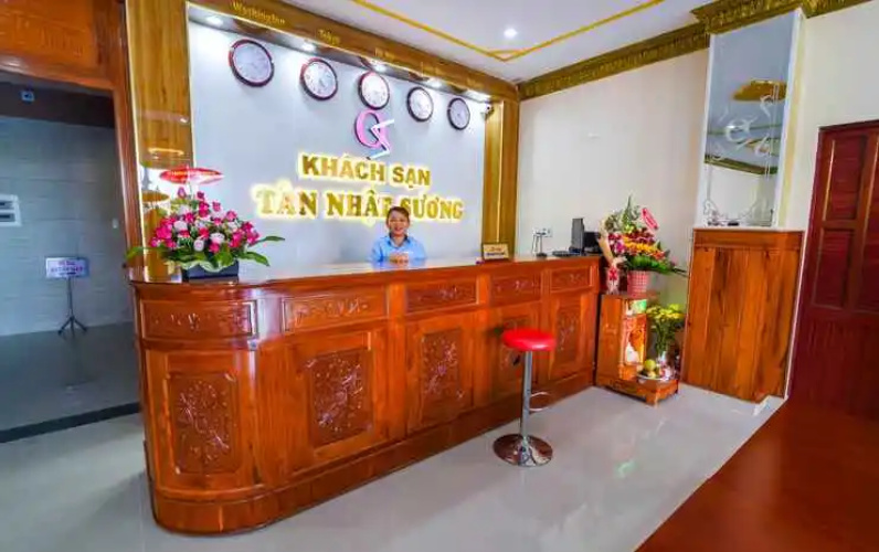Tan Nhat Suong Hotel - Phú Phong