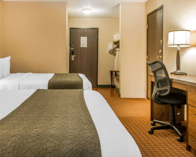 Quality Inn Saint Ignace I-75