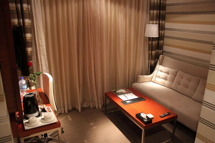 Grand Park Hotel