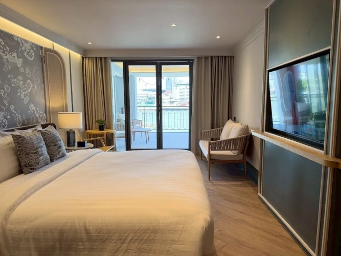 Deluxe Double room with balcony and with river view