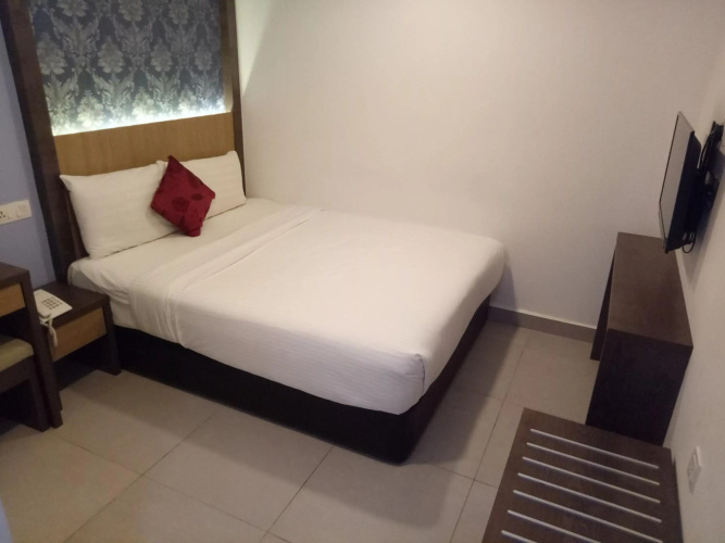 Check In Hotel