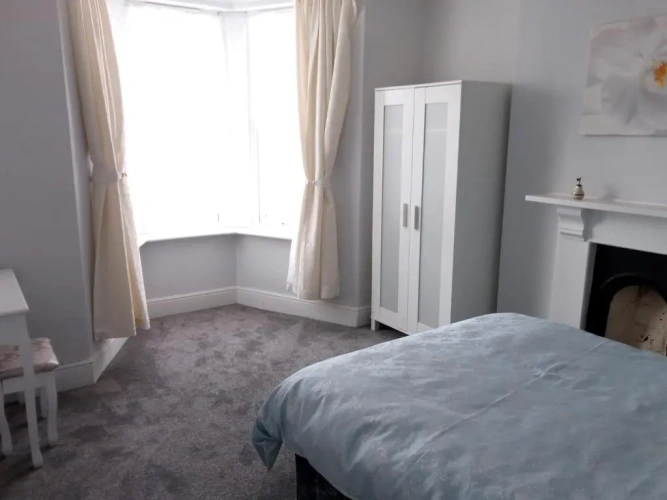 2 Bedrooms Cottage